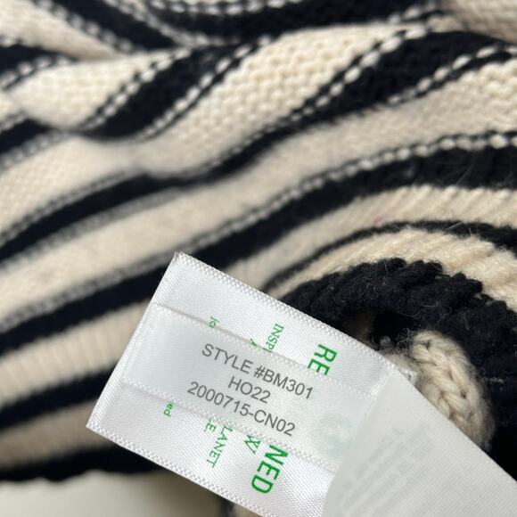 J. CREW Cable Knit Mockneck Pullover Stripe Jewel Button Black Cream Sz L {3W15} - Picture 8 of 8